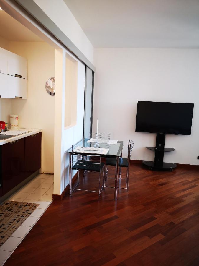 Suite Lambruschini Central With Top City View - Free Covered Parking เจนัว ภายนอก รูปภาพ