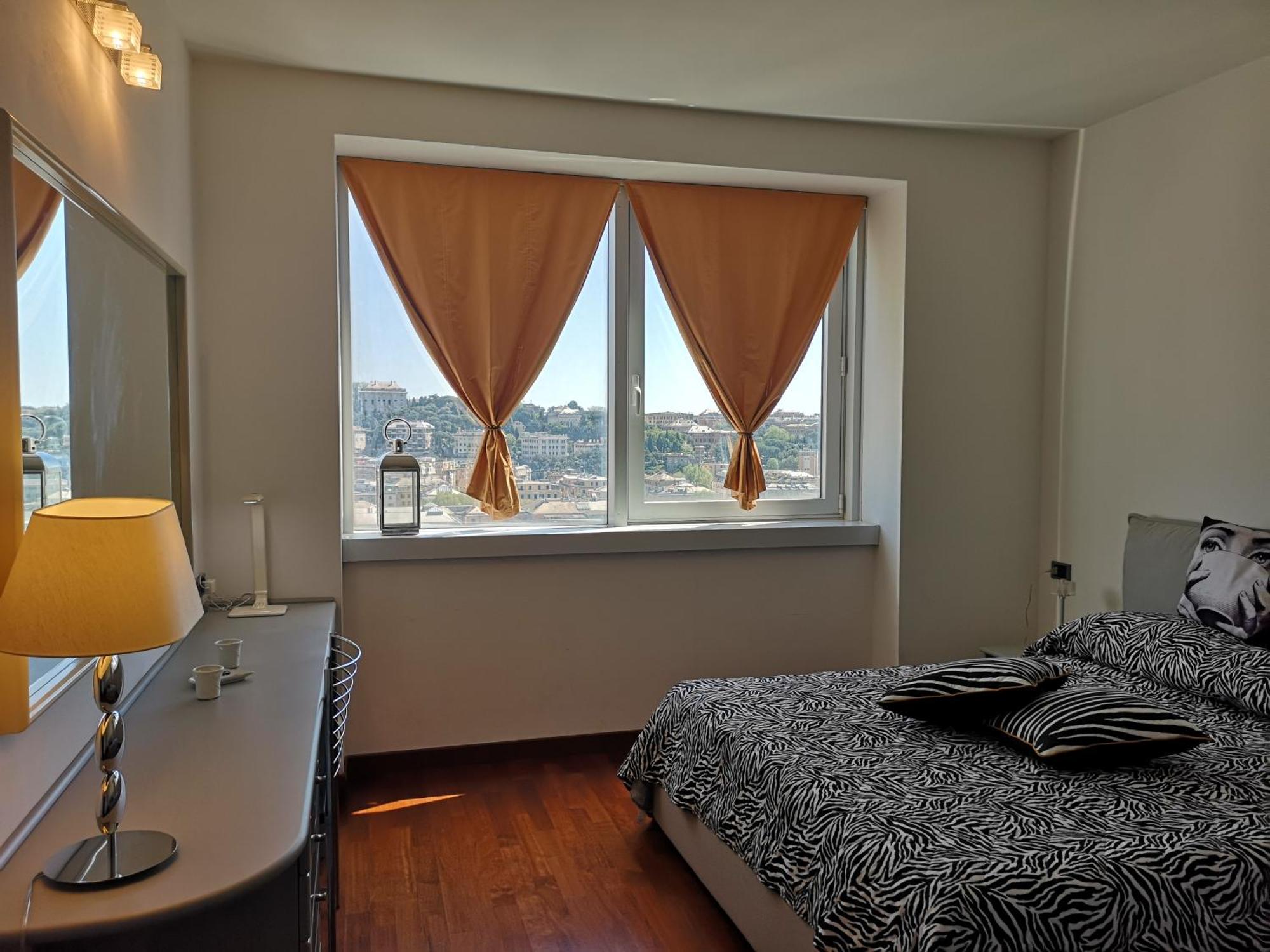 Suite Lambruschini Central With Top City View - Free Covered Parking เจนัว ภายนอก รูปภาพ